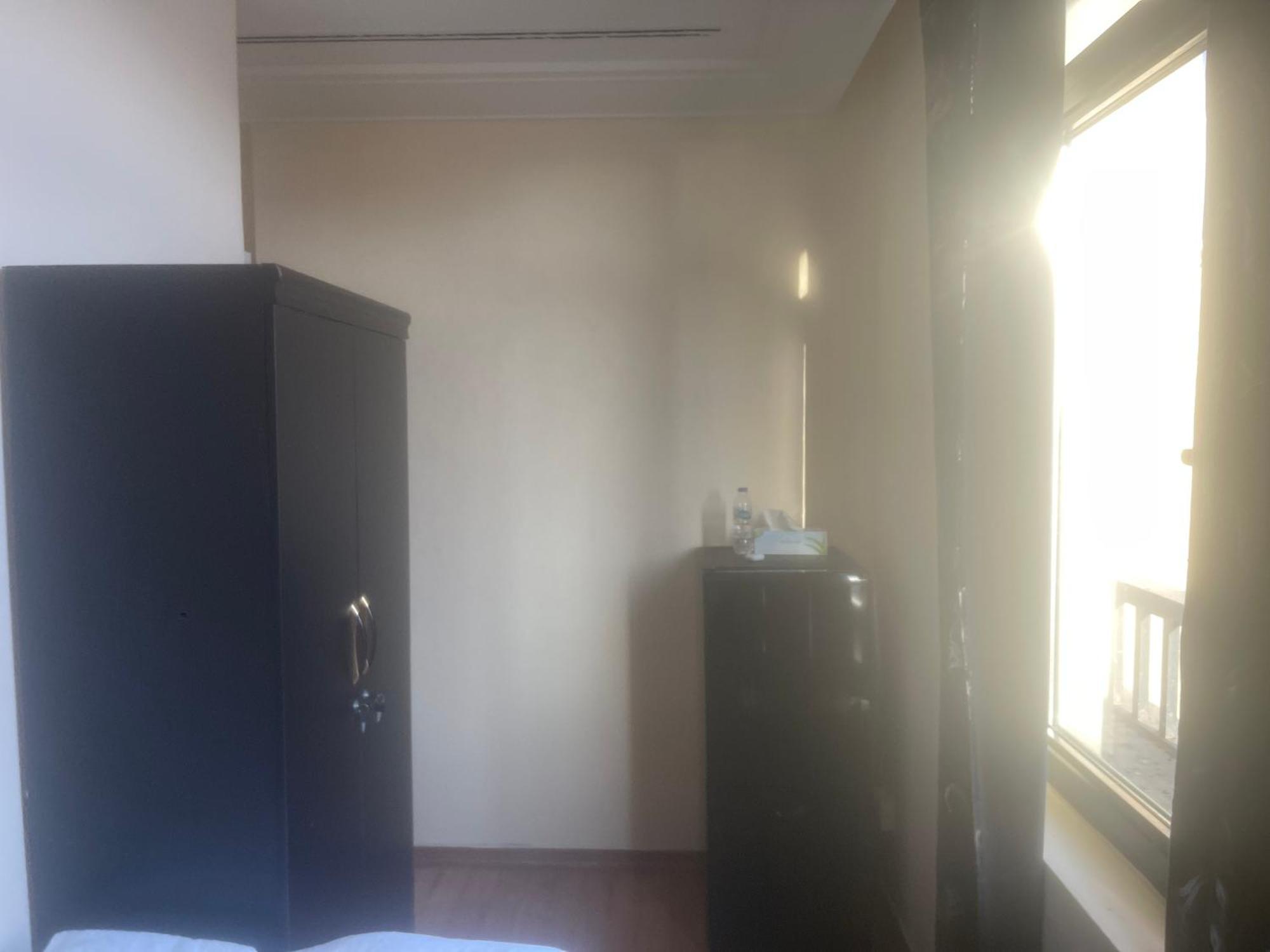 Four Stars Hostel Dubai Buitenkant foto