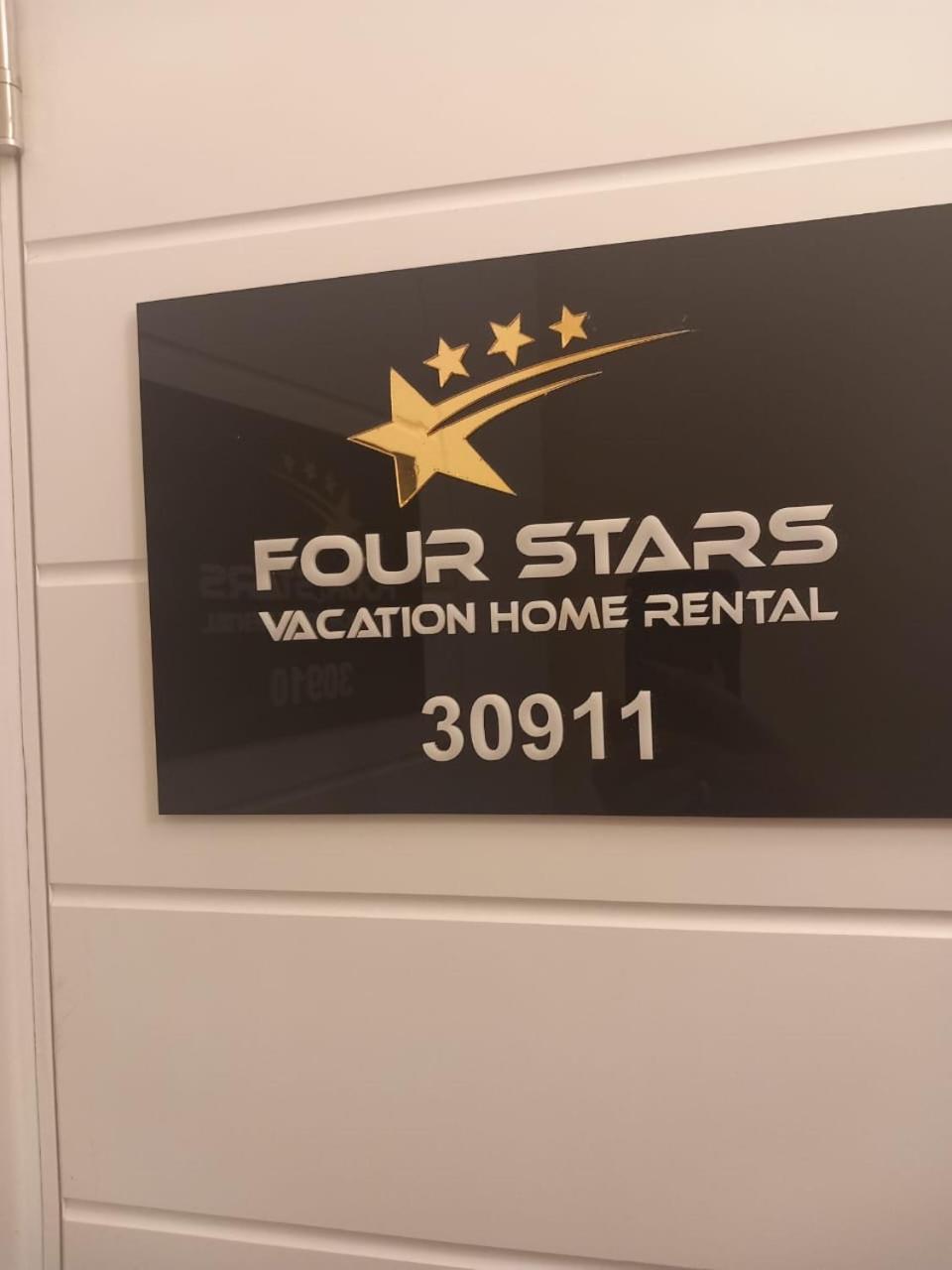 Four Stars Hostel Dubai Buitenkant foto